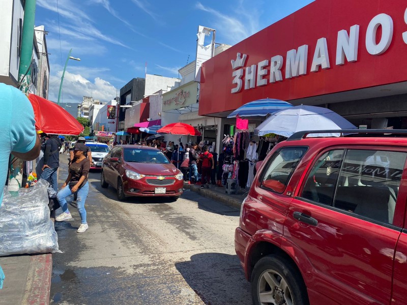 Evitar automóviles en zona centro ante incremento de ventas decembrinas