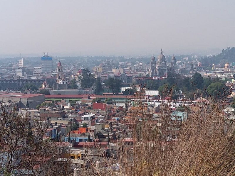 Evite salir al aire libre por contaminación