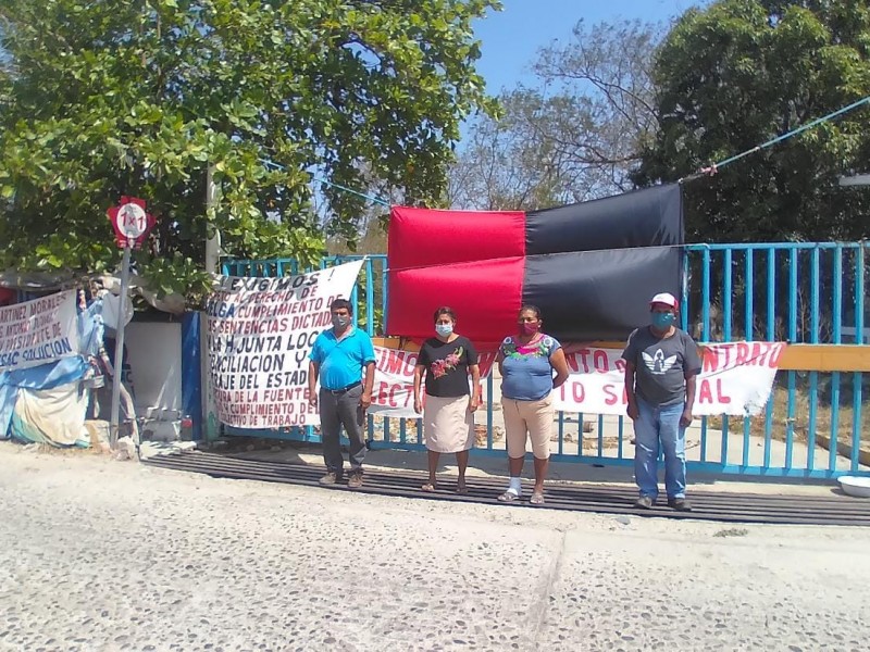 Ex trabajadores del ADESAC mantienen huelga, denuncian abandono e injusticias
