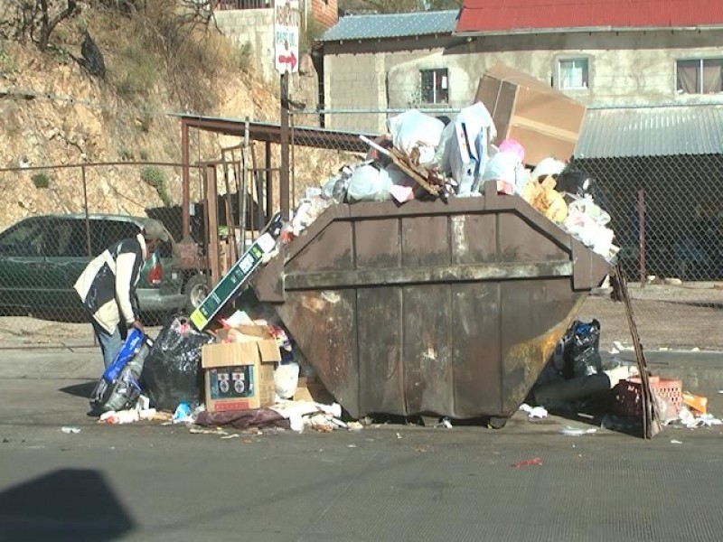 Exhorta regidor estar pendiente de dependencia servicios públicos