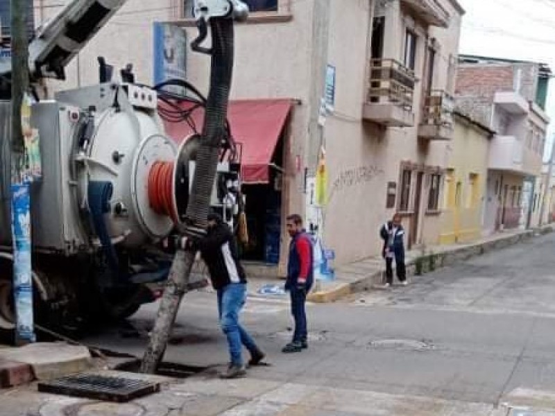 Exhortan a no tirar basura en la vía pública