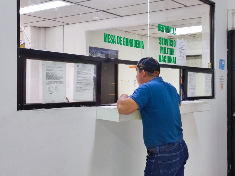 Exhortan jóvenes a inscribirse al SMN en Tuxpan