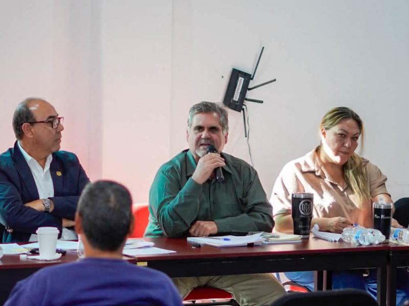 Exige personal docente a rectoría pago de la prima de antigüedad
