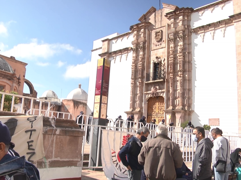 Exigen a diputados presentar dictamen a aprobar