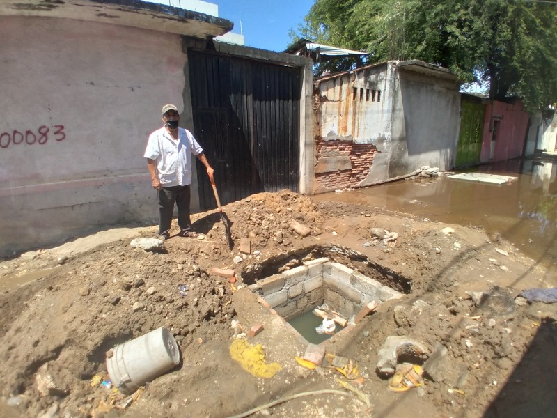 Exigen atención a problemática de aguas negras en Guichivere