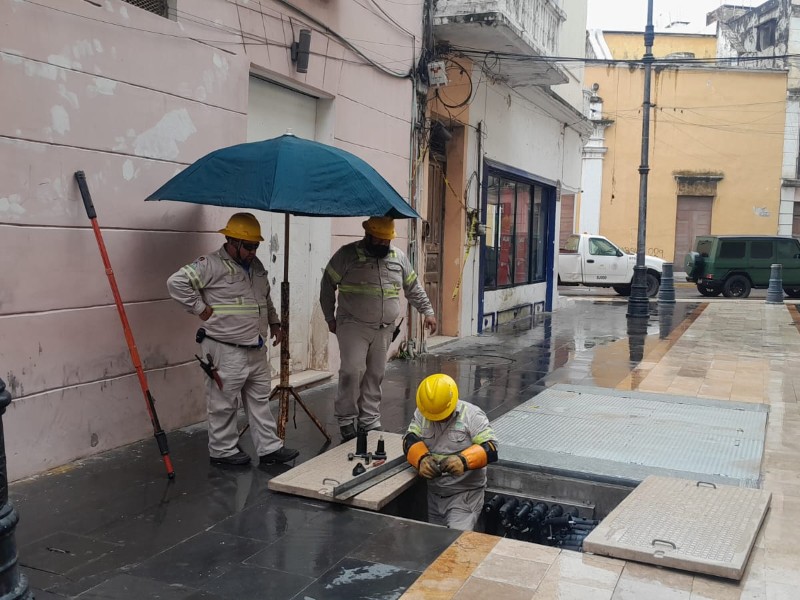 Exigen empresarios, vecinos y comerciantes del centro histórico solución a apagones