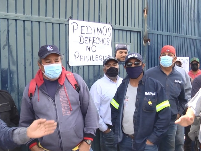 Exigen igualdad laboral en la Jiapaz, toman bases