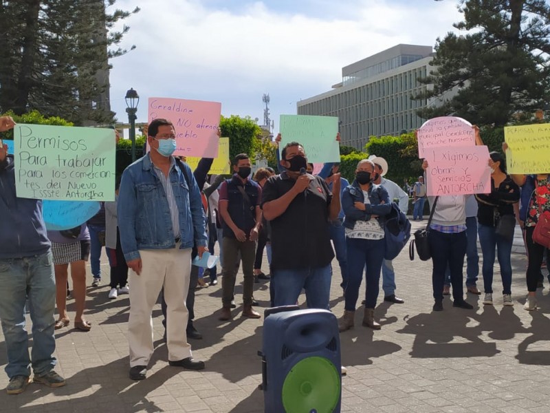 Exigen integrantes de Antorcha Campesina dialogara con Geraldine Ponce