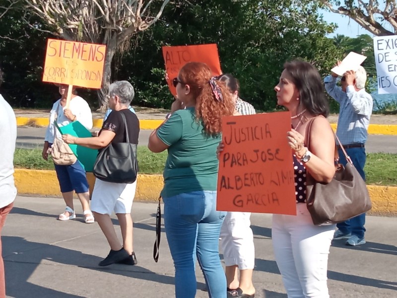 Exigen justicia para José Alberto Lima en Tuxpan