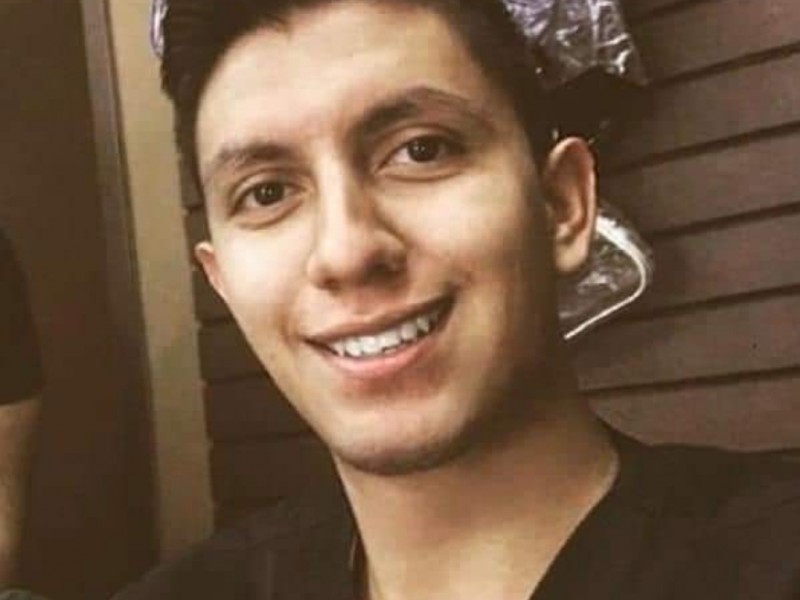 Exigen justicia para joven dentista asesinado en Xalisco