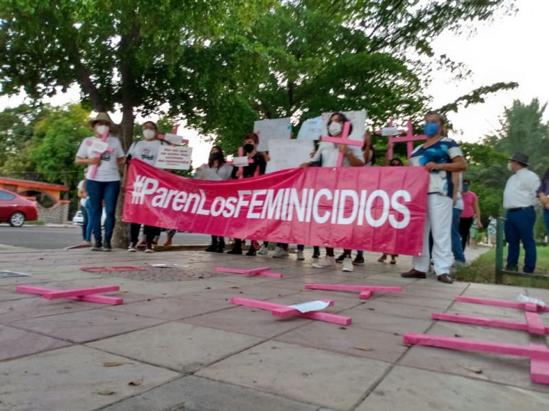 Exigen justicia por Rosalía en Empalme