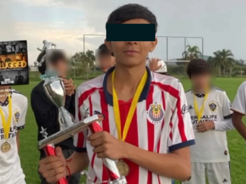 Exigen justicia tras muerte de joven aficionado de Chivas Exigen justicia tras muerte de joven aficionado de Chivas