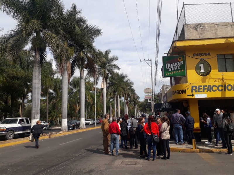 Exigen plan integral de remodelación en avenida Jacarandas