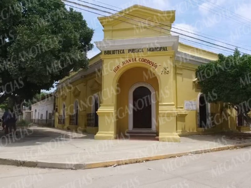 Exigen reconstrucción de casa de cultura en Ixtepec