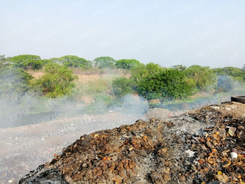 Exigen reubicación de basurero en Juchitán