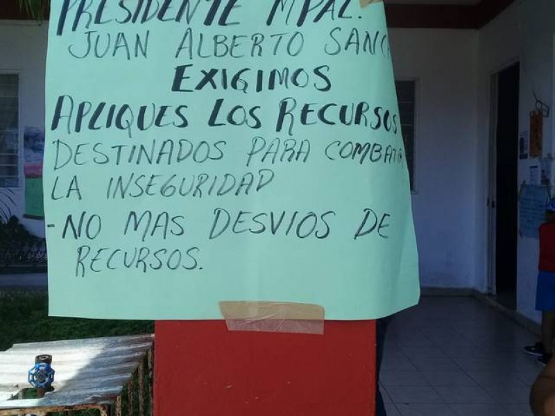 Exigen seguridad, pobladores de Raudales Malpaso