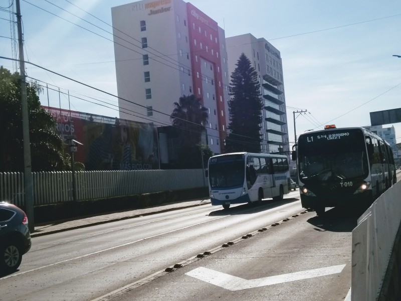 Exigen usuarios del transporte mejor servicio