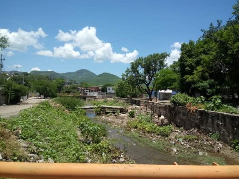 Existen casos de dengue en colonia de Izúcar de Matamoros