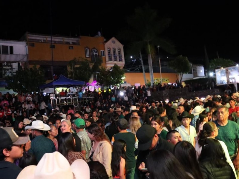 Exitosa edición 26 del Festival de Huapango en Ahuacatlán