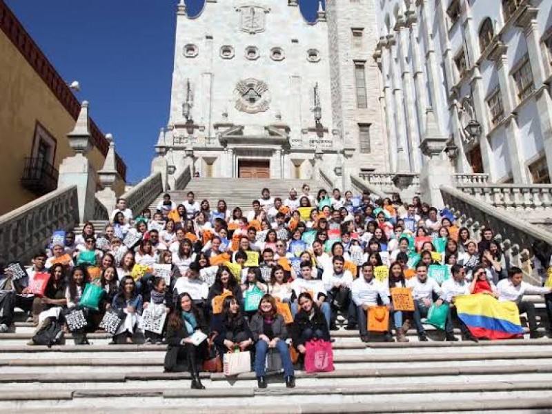 Experiencia internacional transforma realidad de estudiantes guanajuatenses