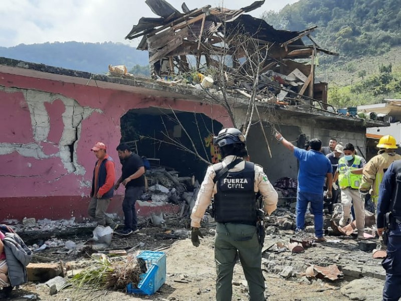 Explosión de polvorín deja 6 muertos en Alpatlahuac