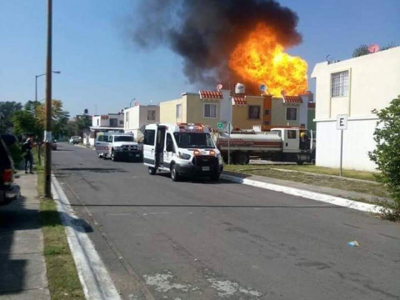 Explosión deja 4 quemados en Los Molinos