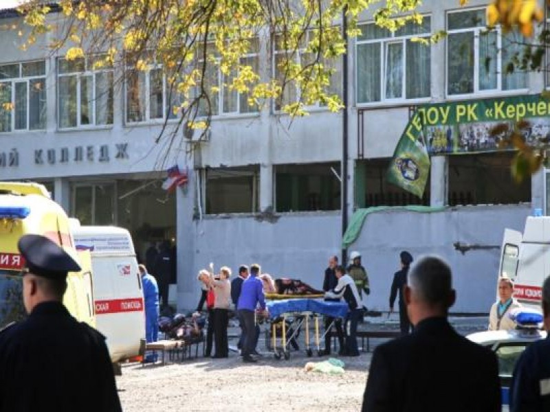 Explosión en escuela de Crimea deja 18 muertos