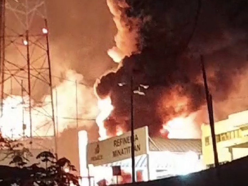 Explosión en refinería de Minatitlán deja 4 trabajadores lesionados