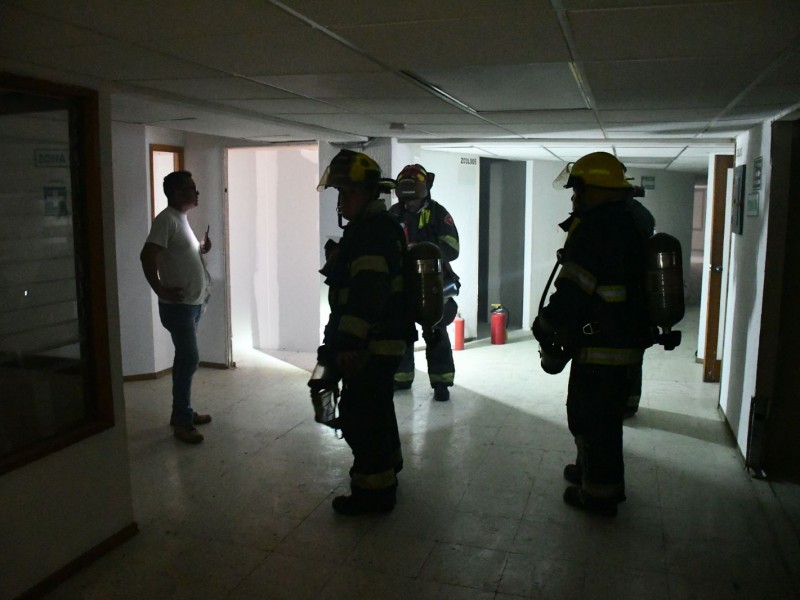 Explosión en taller de joyería deja dos lesionados