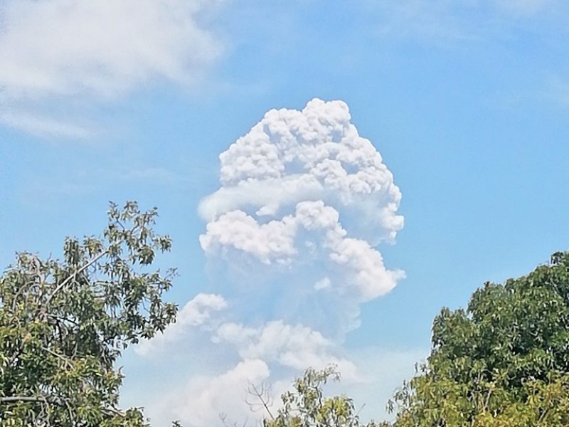 Explosión moderada del Popocatépetl