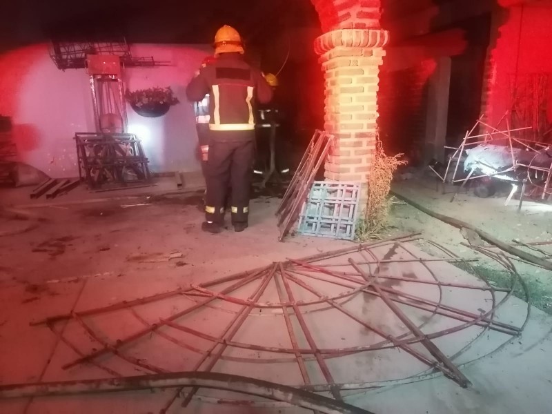 Explota bodega clandestina de pirotecnia en Zapopan