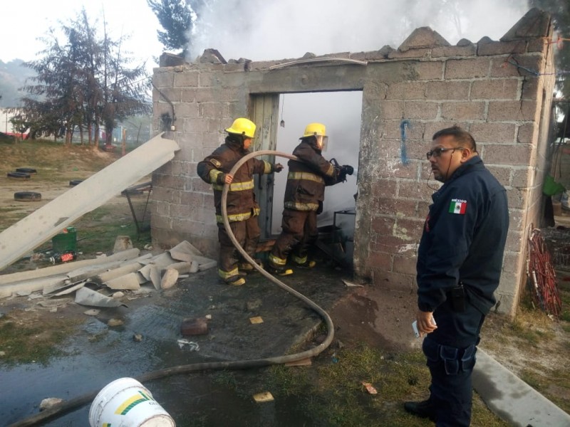 Explota taller de pirotecnia en Tultepec