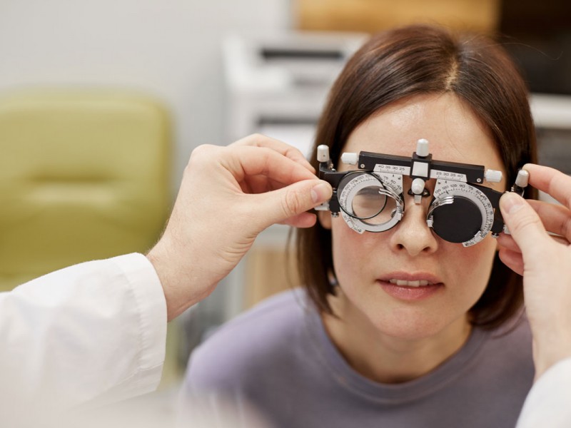 Exposición a equipos electrónicos provoca problemas de salud ocular