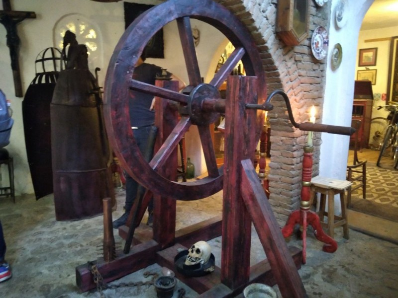 Exposición de Santa Inquisición en Museo de la Bicicleta