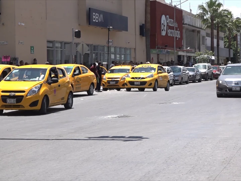 Extienden plazo para solicitar concesiones de taxi en Torreón