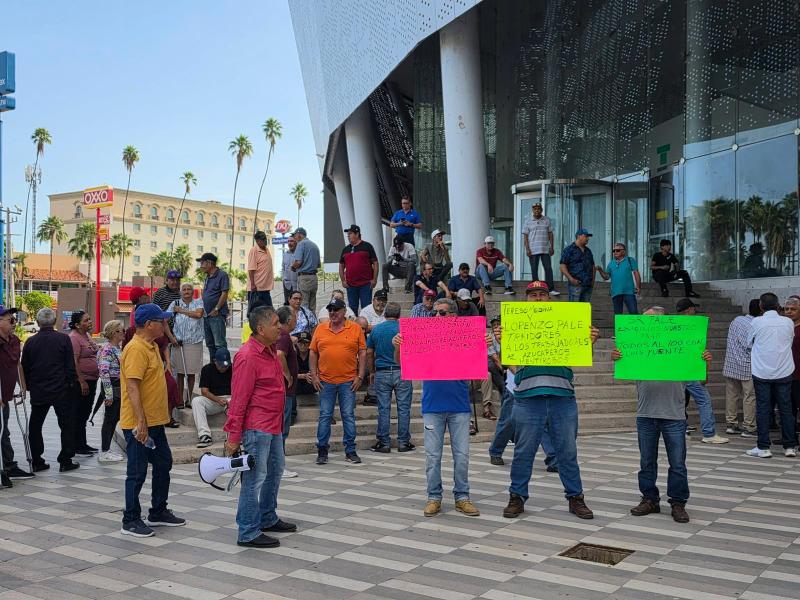 Extrabajadores del Ingenio Azucarero exigen justicia tras 12 años sin finiquitos