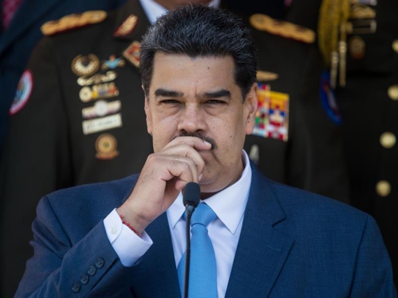 Facebook bloquea por un mes a Maduro por desinformar