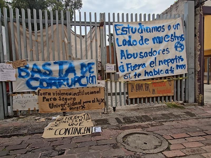 Facultad de Filosofía llama al diálogo tras inicio de paro en campus