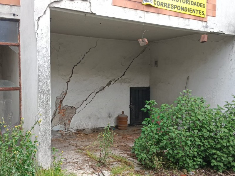 Falla geológica provoca afectaciones en domicilios de Toluca