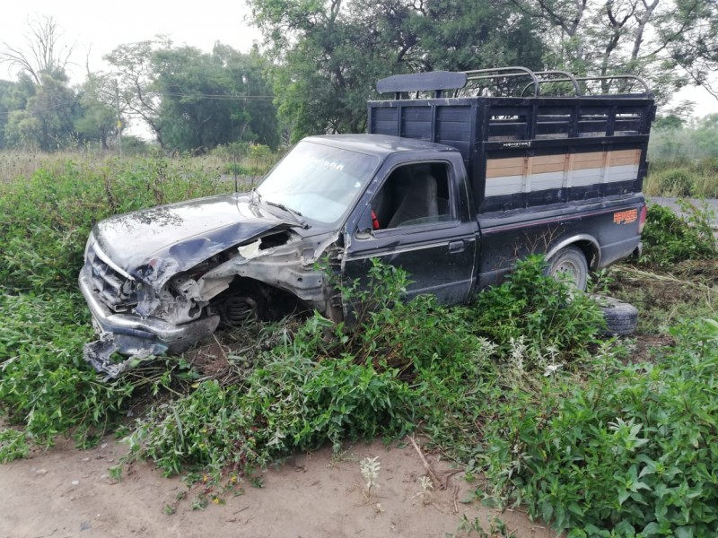 Falla mecánica provoca accidente en San Pablo