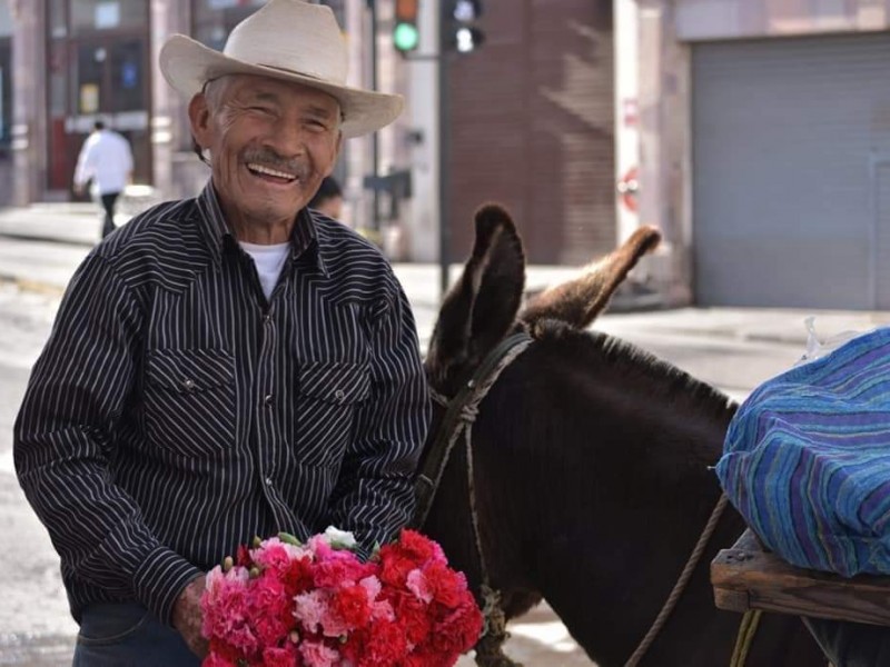Fallece don Chuy, el famoso aguamielero zacatecano