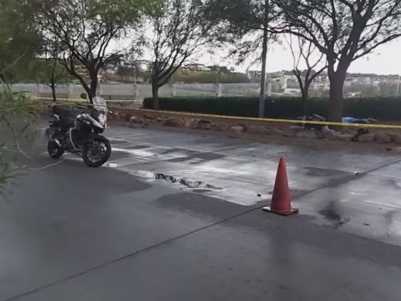 Fallece motociclista en medio de la lluvia en León