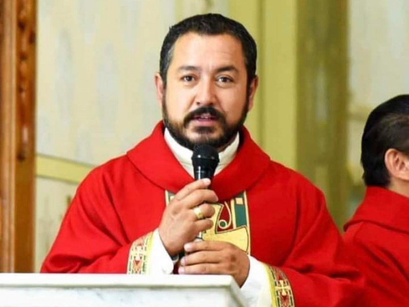 Fallece sacerdote tras choque