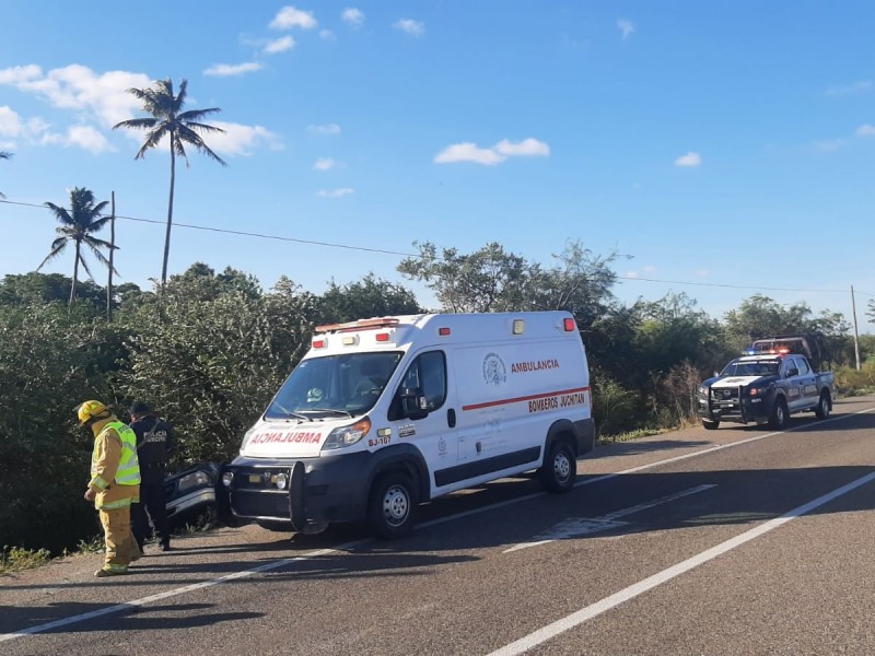 Fallece una persona tras accidente en el tramo carretero Juchitán-Tehuantepec