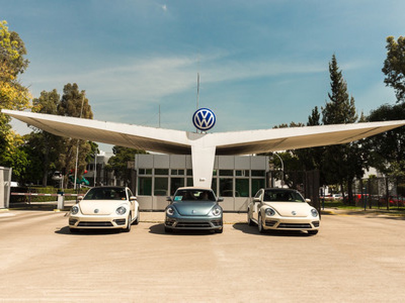 Fallecen 17 trabajadores de Volkswagen durante contingencia sanitaria