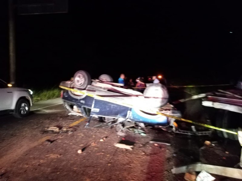 Fallecen dos por volcadura en Cabo Corrientes