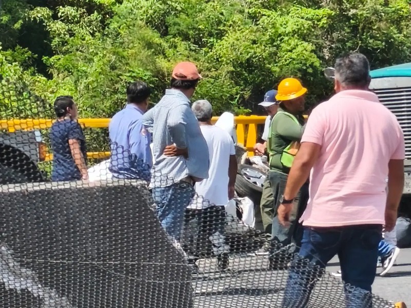 Fallecen en accidente maestros reconocidos de Papantla