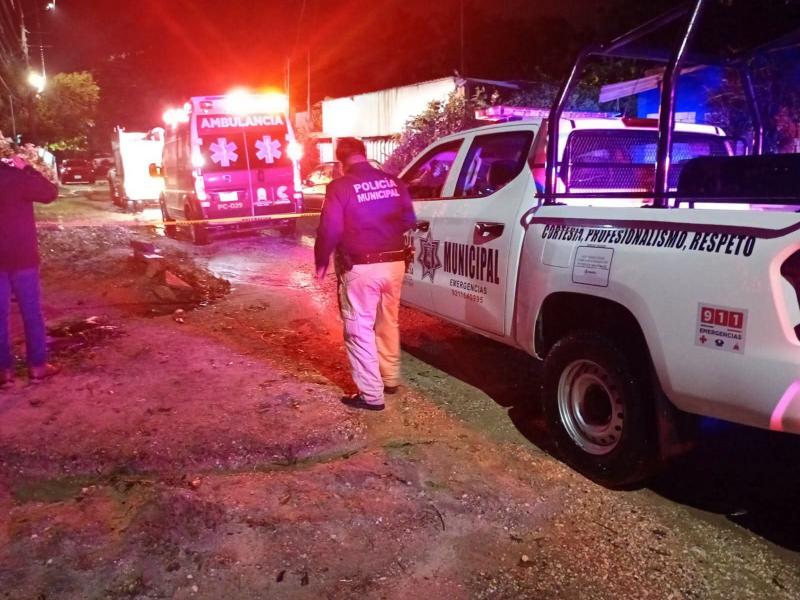 Colapsa barda sobre vivienda en Coatzacoalcos; reportan cuatro mujeres fallecidas