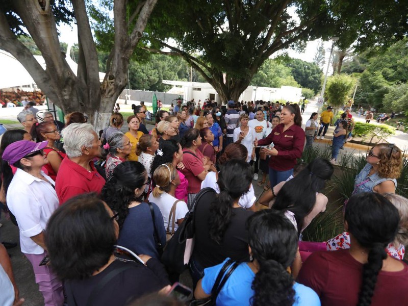 Fallo en mensajes congestiona entrega de pensión Mujeres Bienestar