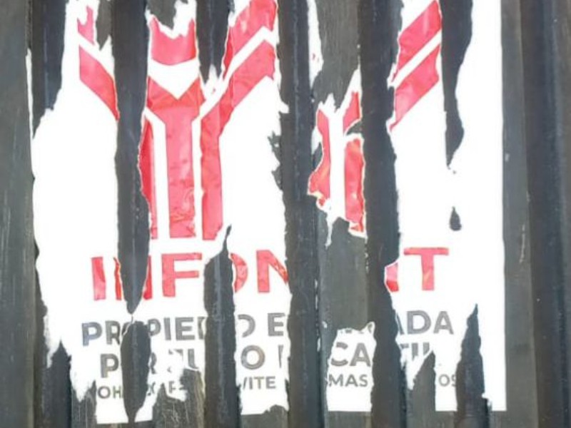 Falsos empleados del Infonavit amenazan con desalojos y extorsionan familias en Durango